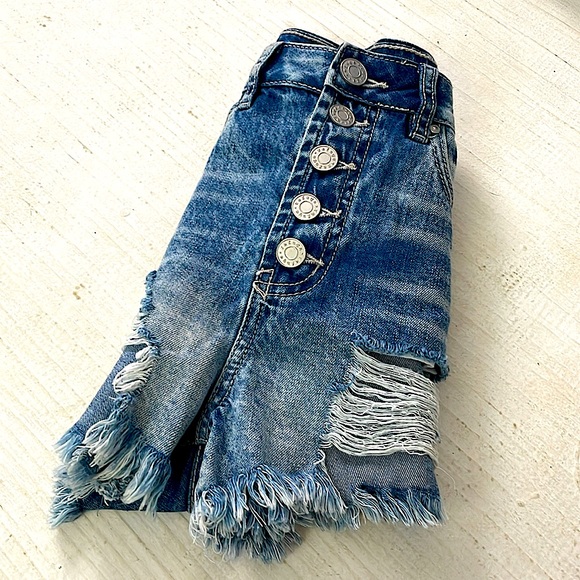 Button fly Slashed distressed 5 button denim jean shorts booty shorties fringe - Picture 2 of 9